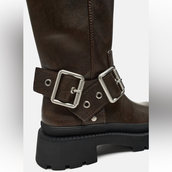 SOLD Brown Zara Buckled Flat Lug Sole Boots — Size 5 - Picture 5 of 6
